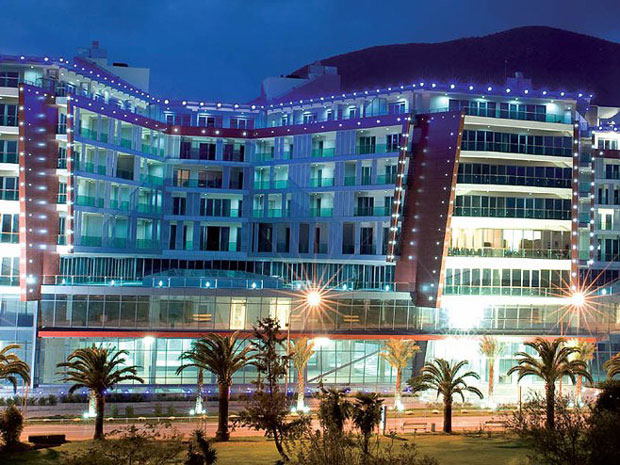 Плаза пуни градску касу